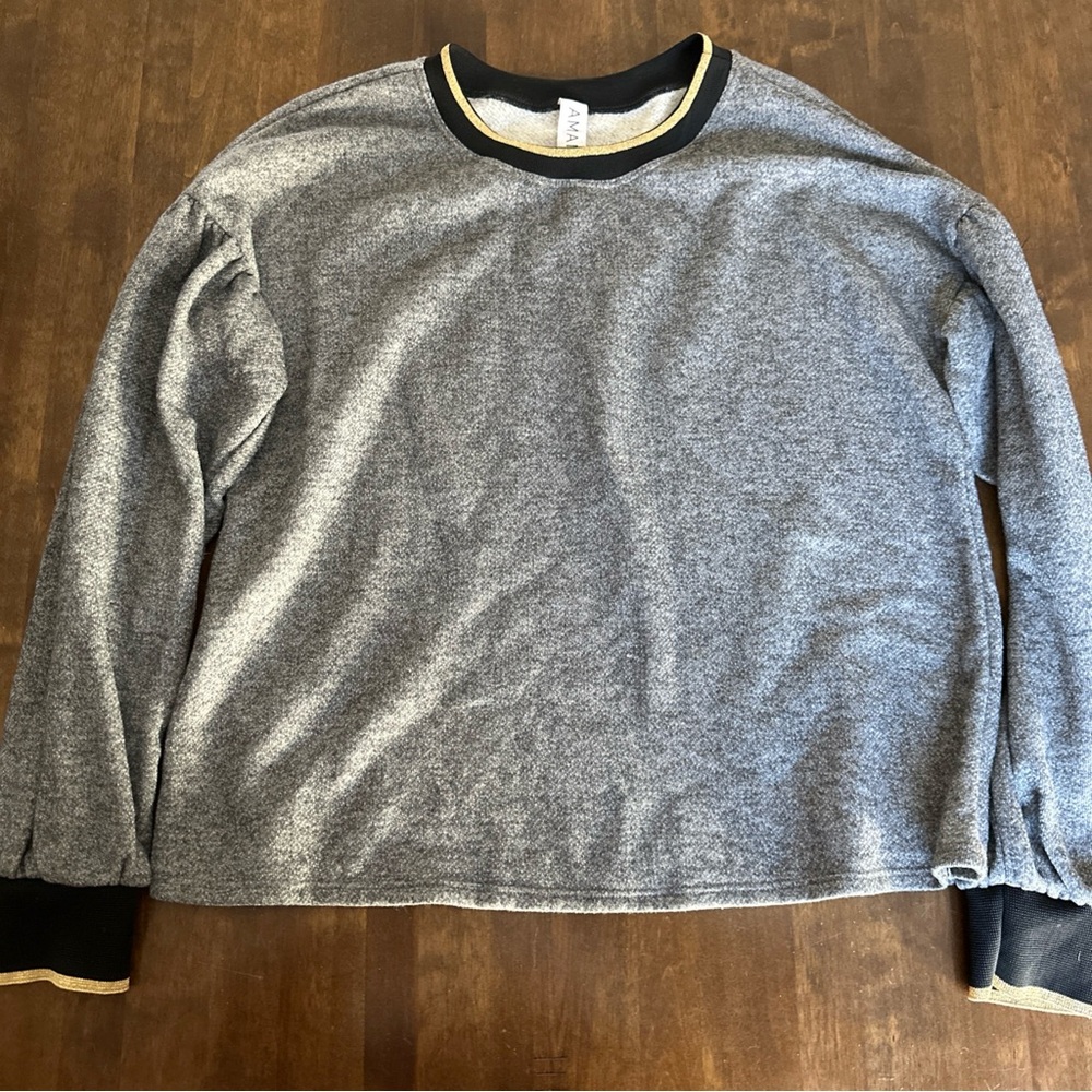 AMADI Anthropologie Large Sweater Gray Gold‎ Lightweight Cozy Maxamalist Cropped